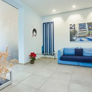 https://kmc-suites-purple.palermohotels.org