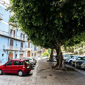 https://loft-piazza-marina.palermohotels.org