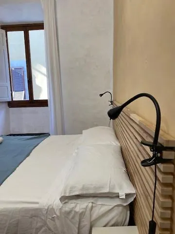 Apartment Da I' Gini Guesthouse Florence Italy